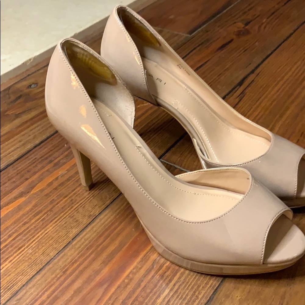 Tahari nude platform heels 8 - Picture 2 of 8